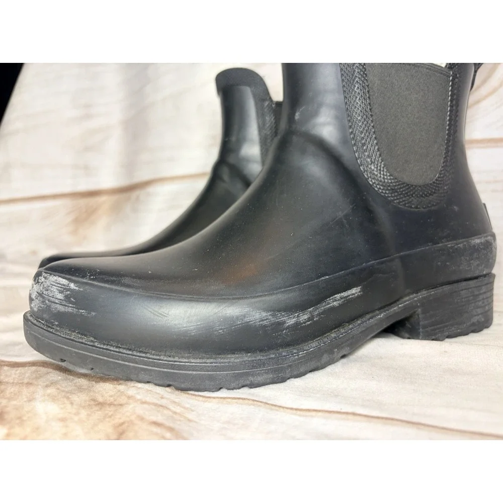 L.L.Bean Wellie Chelsea Rain Boots‎ Women's Size 7 Black Waterproof Ankle Boots